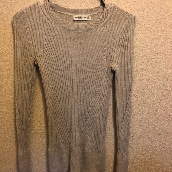 Abercrombie & Fitch Tops - 🌼Abercrombie and Fitch beige long sleeve